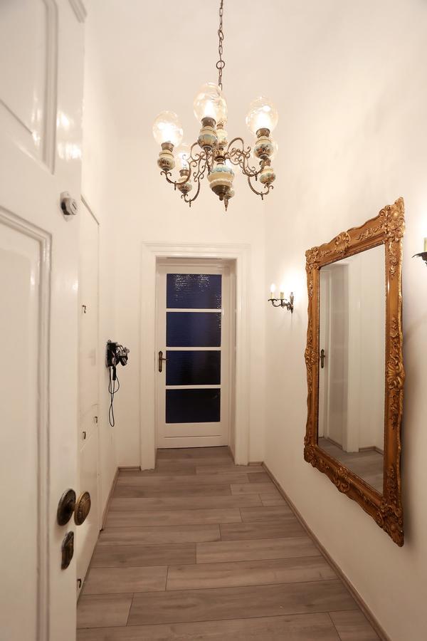Apartment Papalic Palace Split Exterior photo